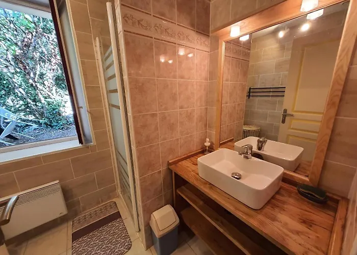 Maison Renovee A Reaup - Clevacances 2 Cles