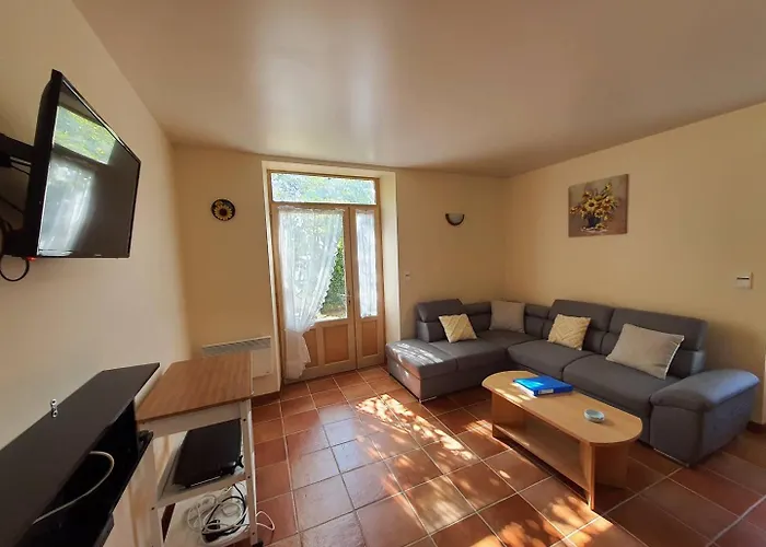 Maison Rénovée à Reaup - Clévacances 2 Clés Villa